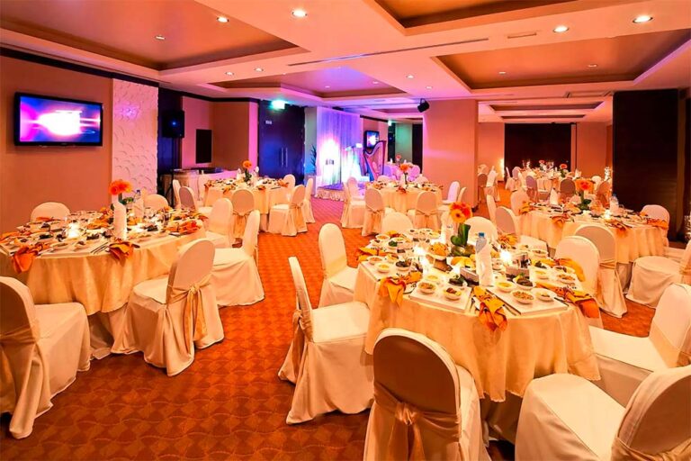Zaira (Ballroom 644)