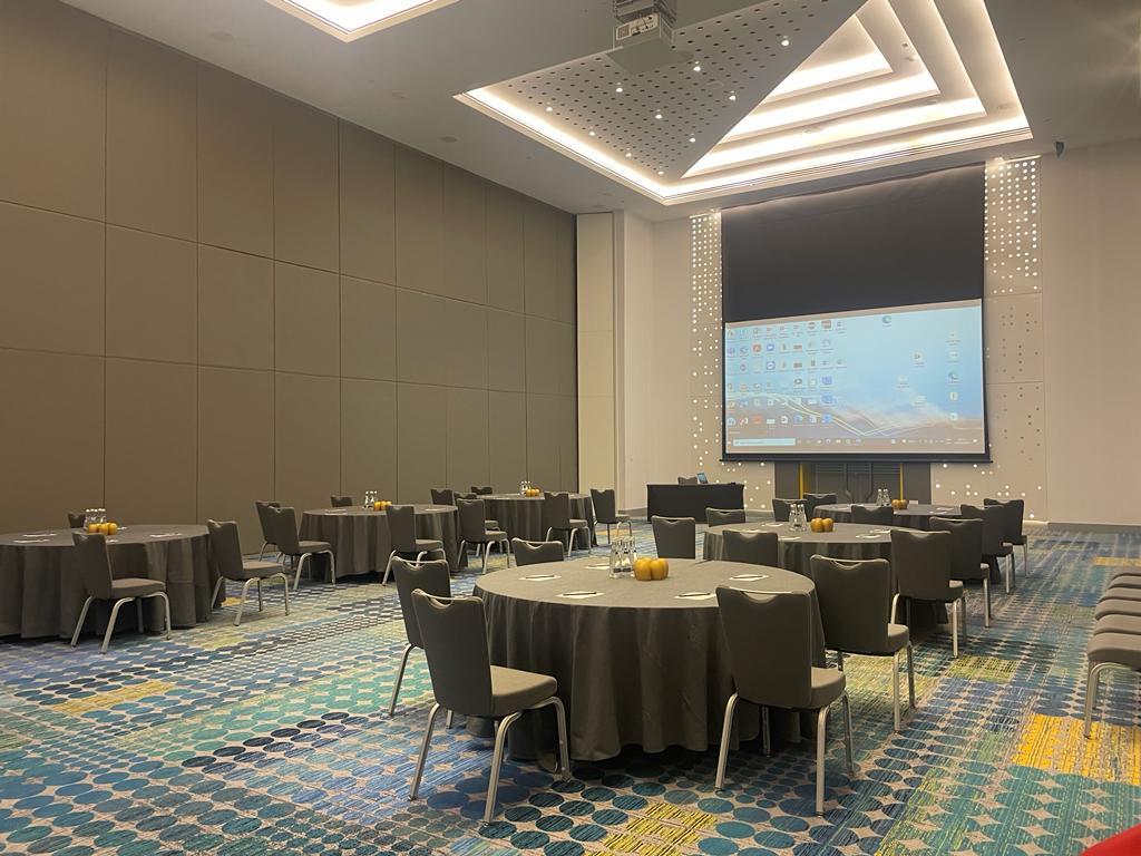 Smart 3 (Ballroom 105)