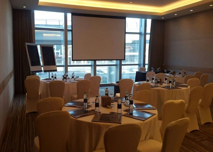 Turquoise (Meeting Room 373)