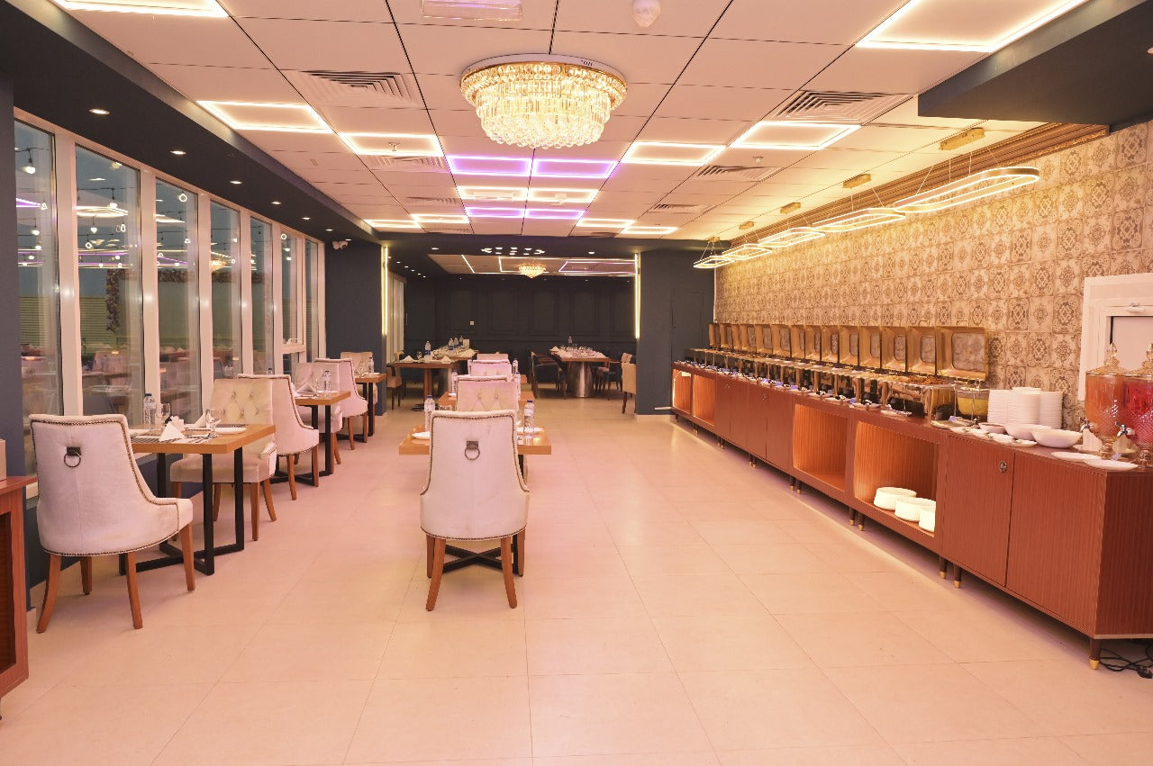 Blue Golden Palette (Restaurant 1347)