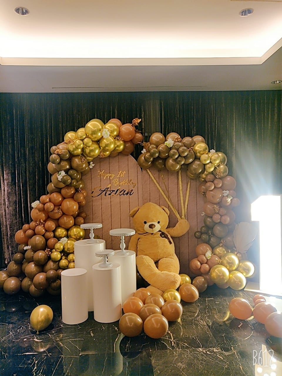 Azlan Teddy Birthday Decor