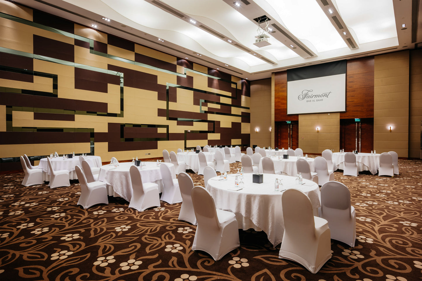 Saqr Ballroom (Ballroom 734)