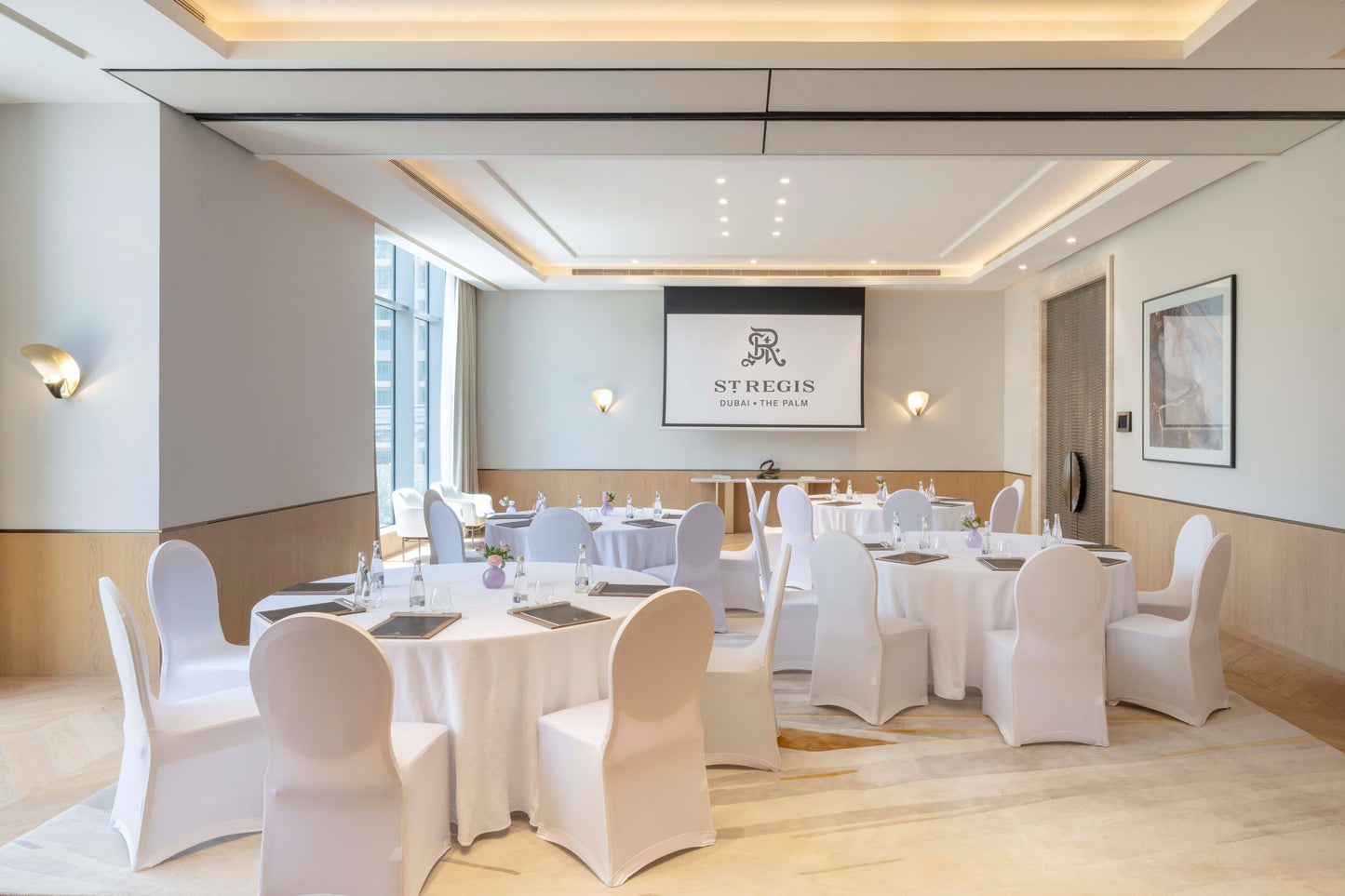 Carnegie (Meeting Room 262)
