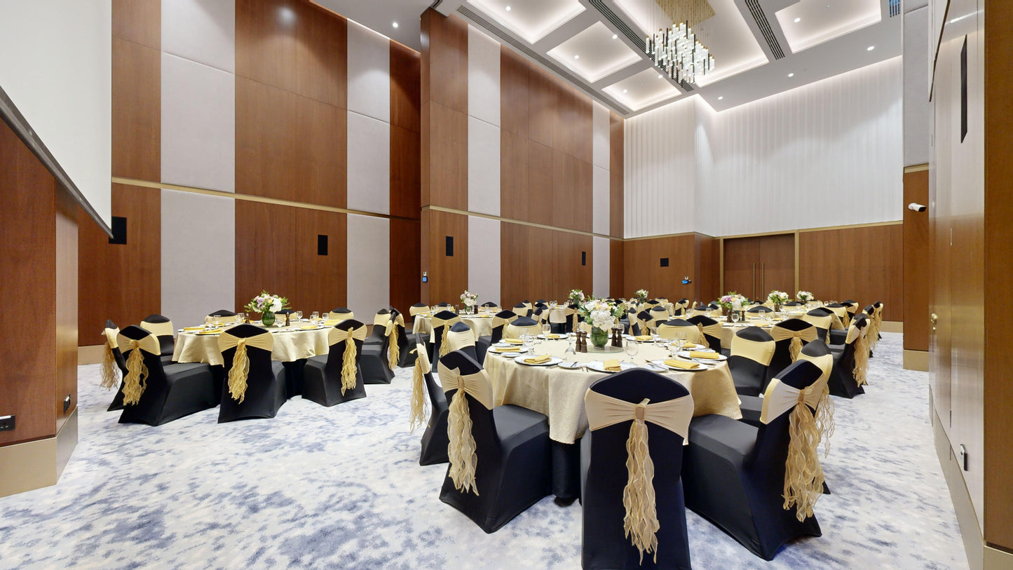 M Ballroom (Ballroom 1300)