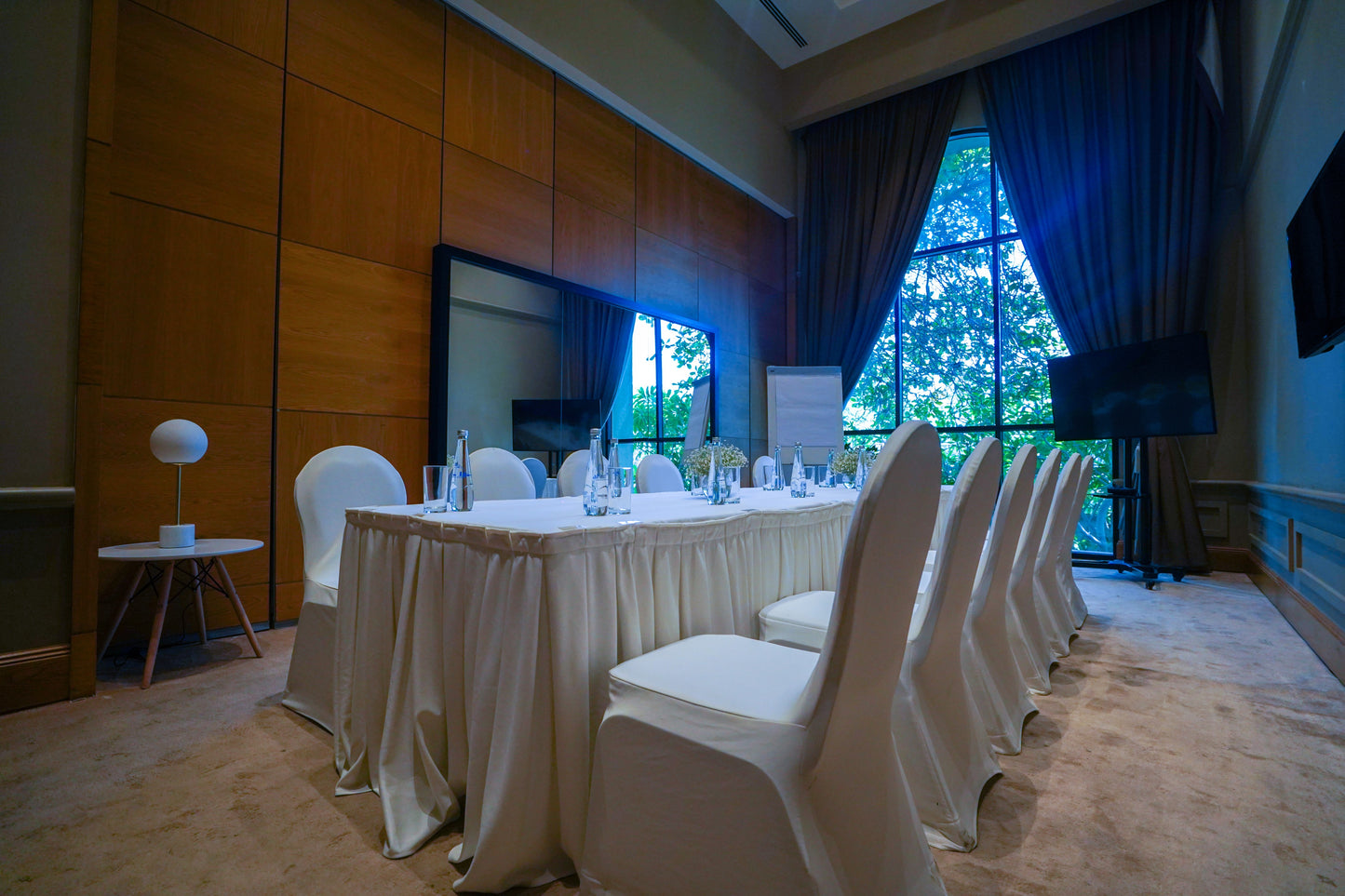 Cora (Meeting Room 307)