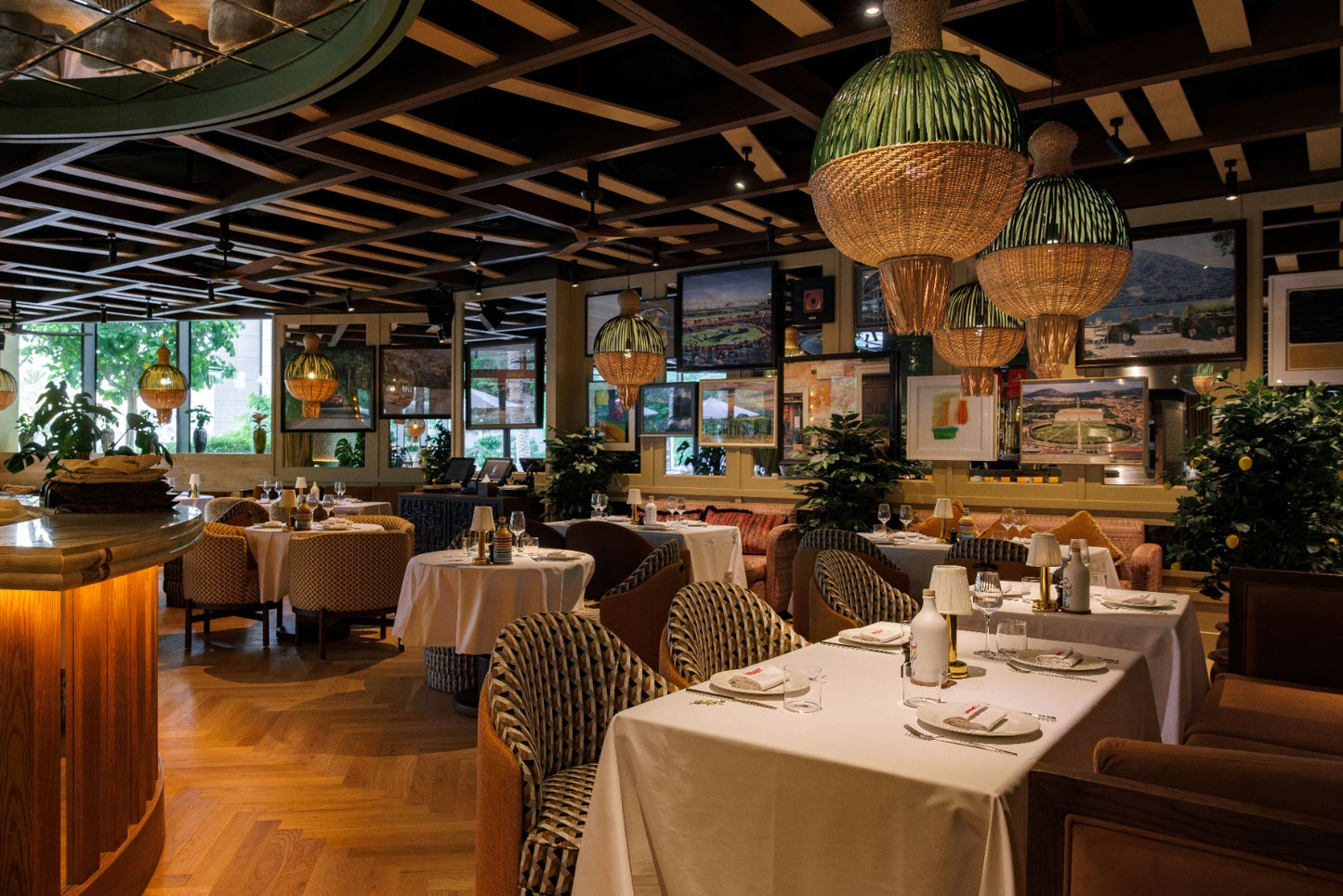 Main Restaurant (Arrogante)