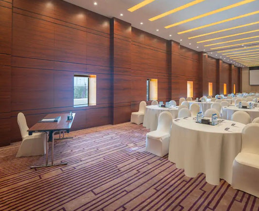 Opal Meeting Room (Meeting Room 557)