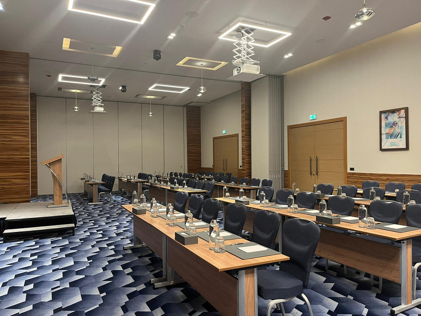 Ballroom (Ballroom 1215)