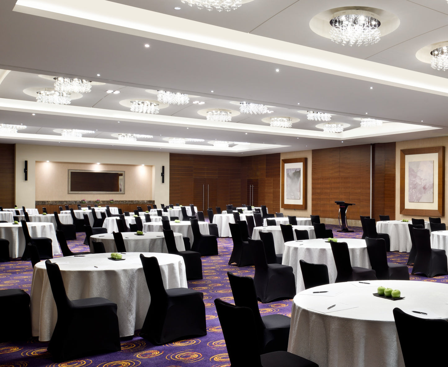 Melrose (Ballroom 382)