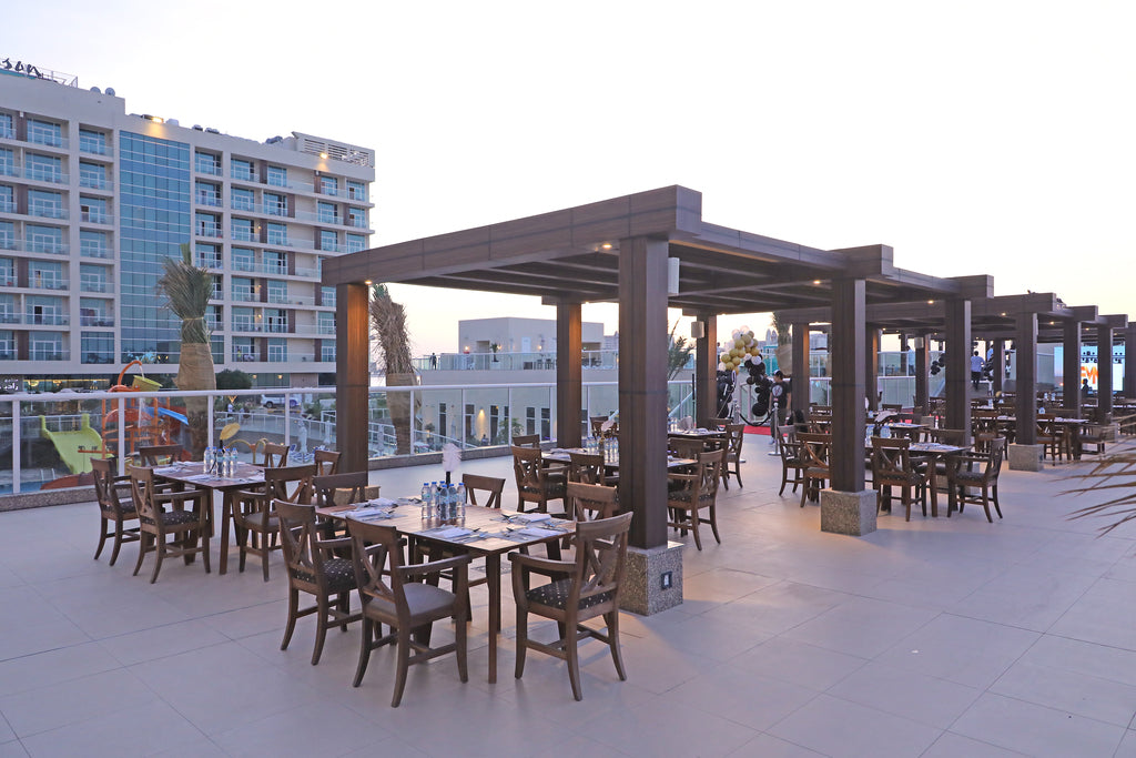 Pool Deck (Poolside Area 523)