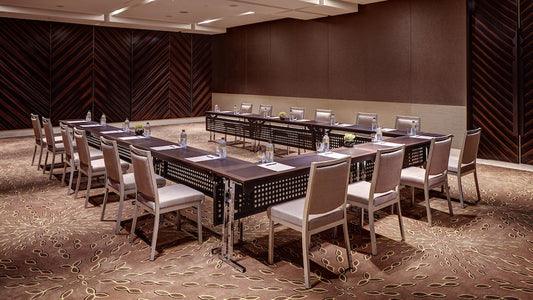 Salon (Meeting Room 773)