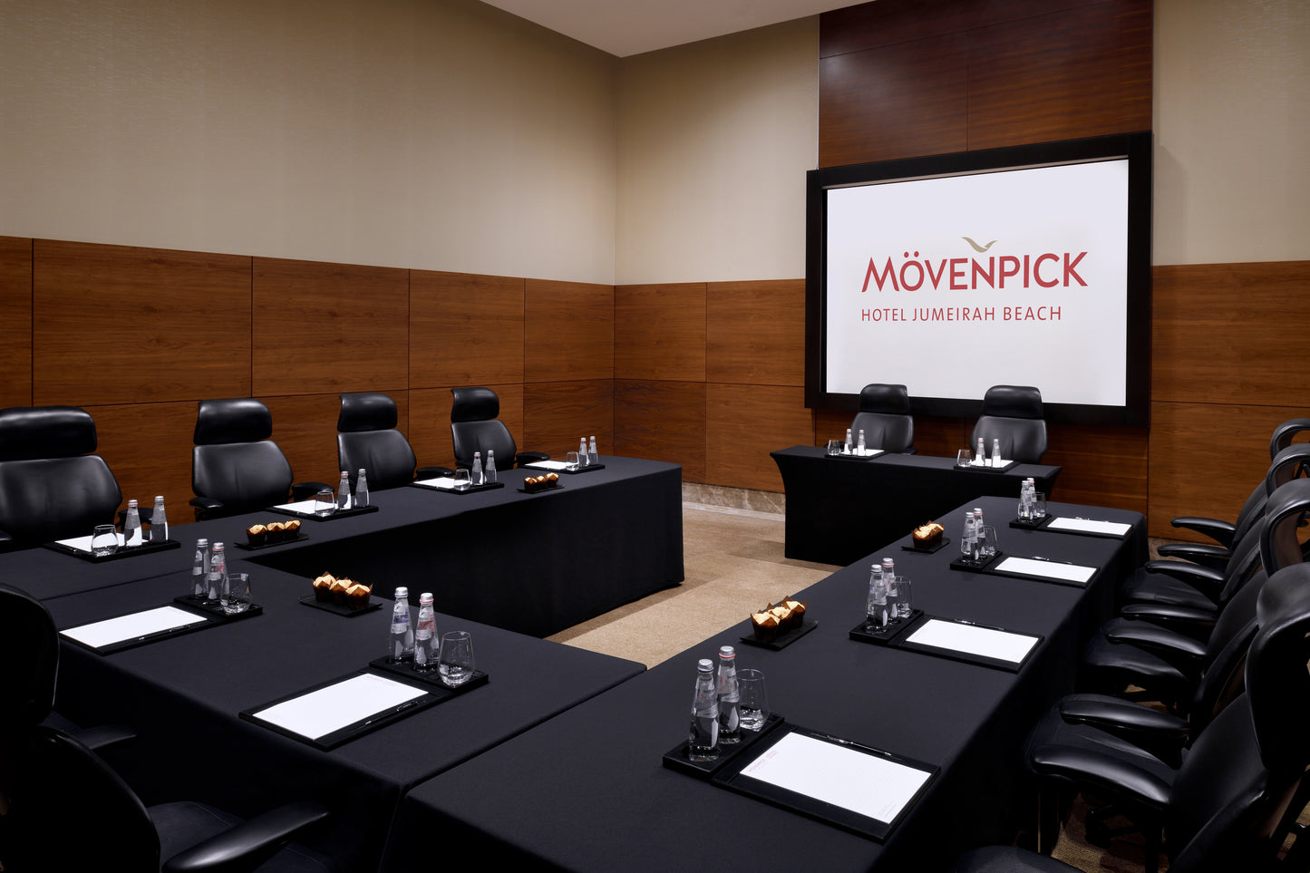 Studio 3 (Meeting Room 381)