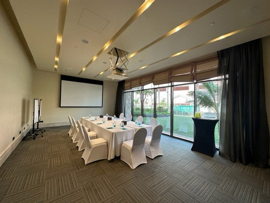 Taha'a Meeting Room Default Title