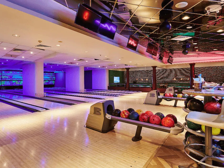The Avenue Bowling (Lounge 1020)