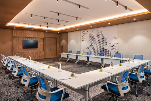Einstein 2 (Meeting Room 324)