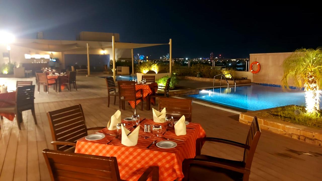 Tropicana (Rooftop 621)
