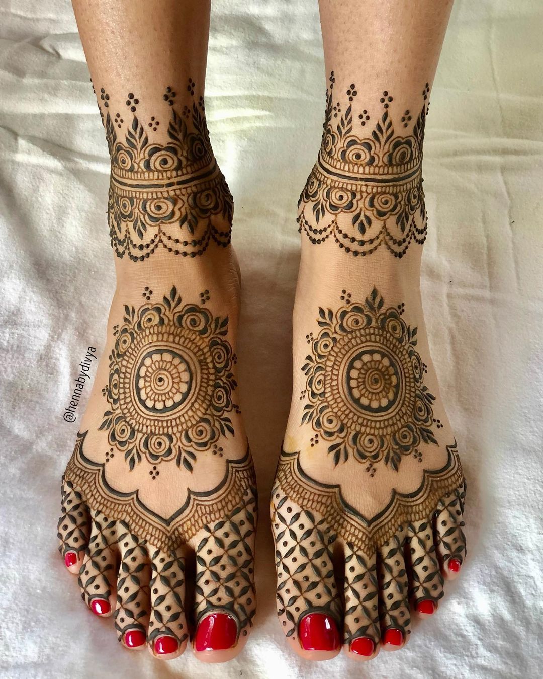 Henna Artist - Afreen