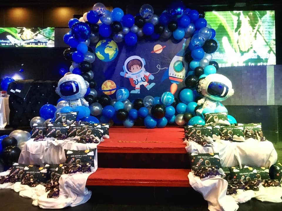 Astronaut Theme Decoration