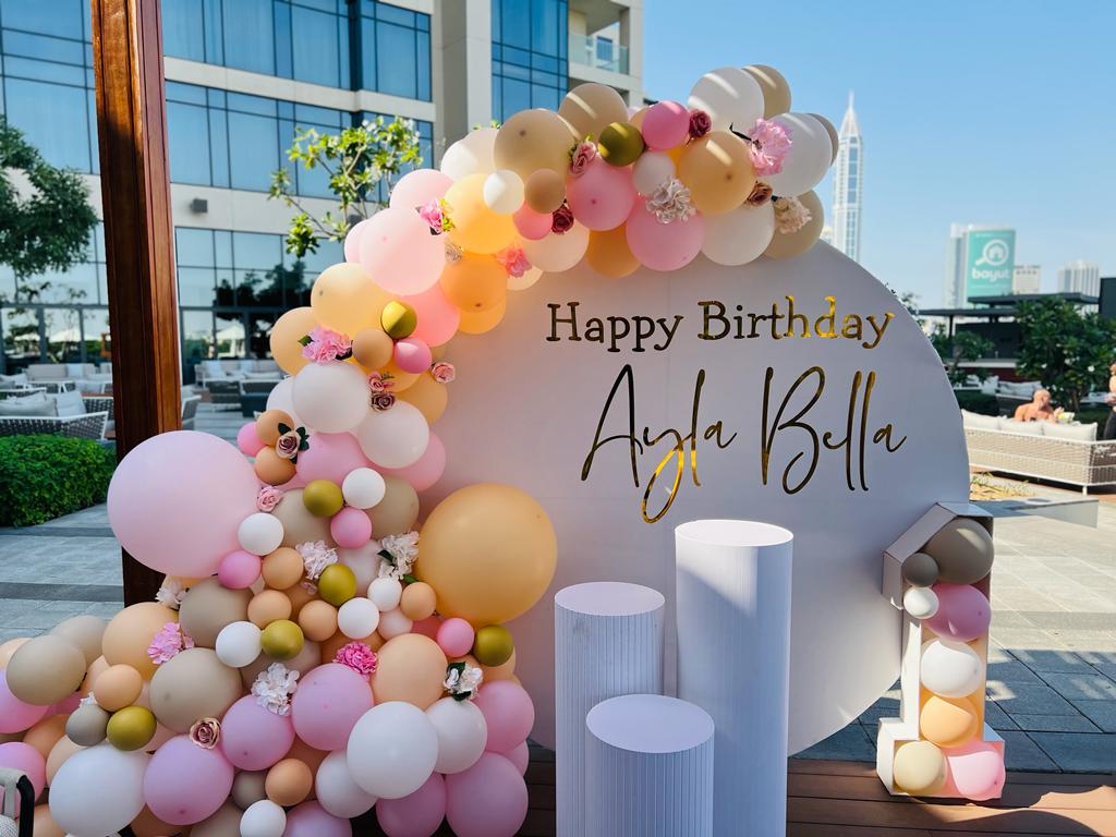 Bella Birthday Decor