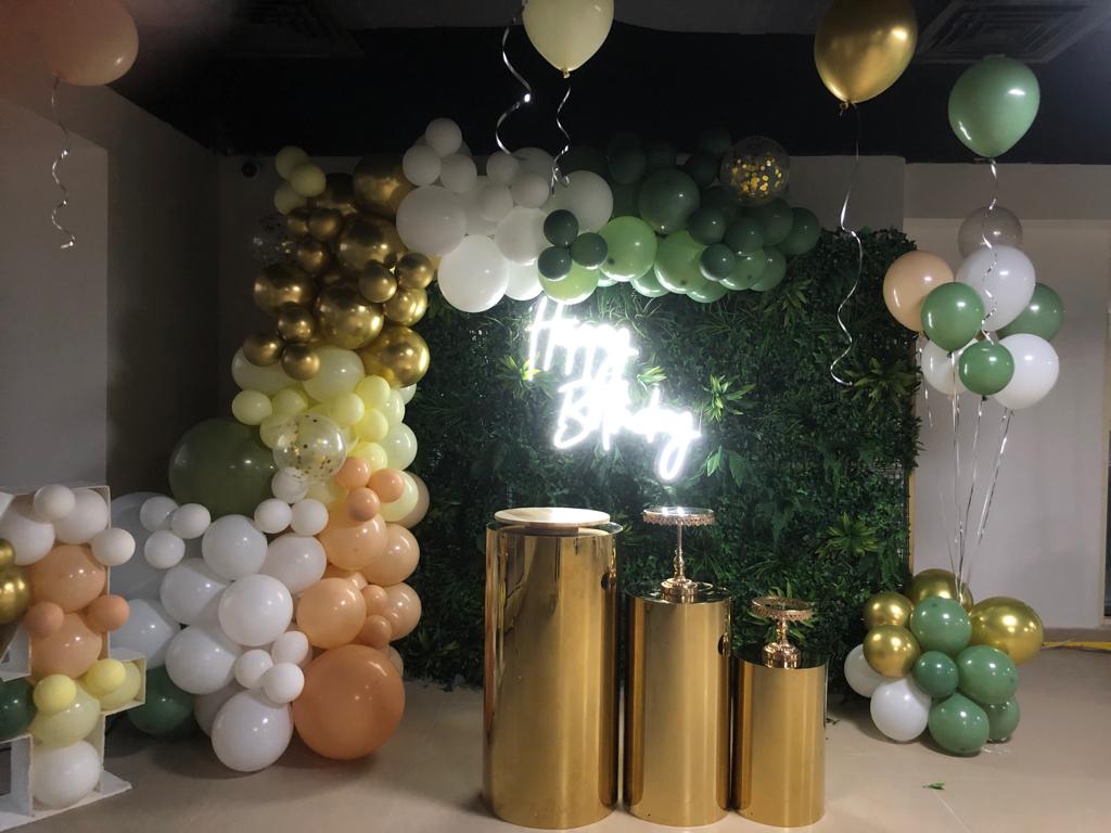 Grass Backdrop Theme