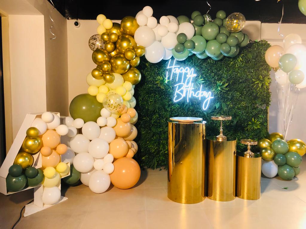 Grass Backdrop Theme