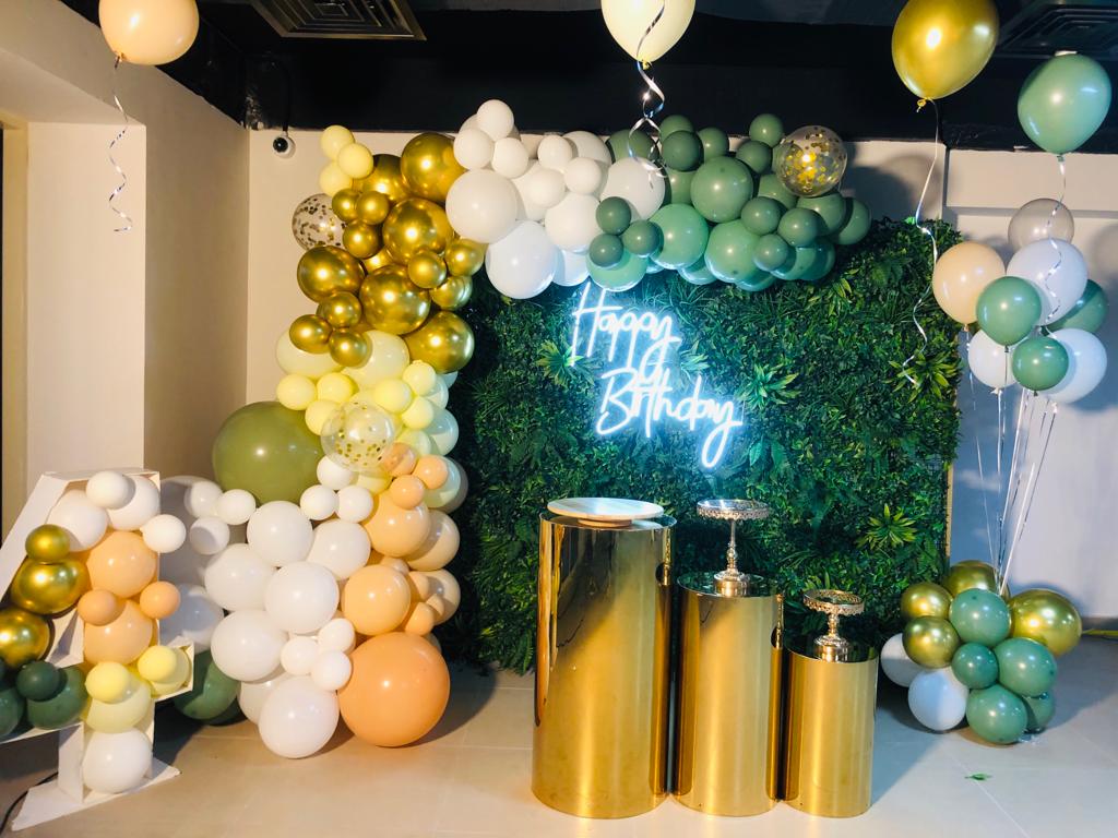 Grass Backdrop Theme