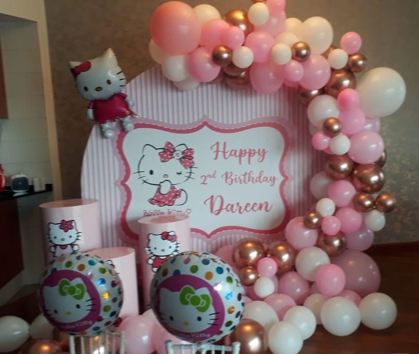 Hello Kitty Birthday Decor 8