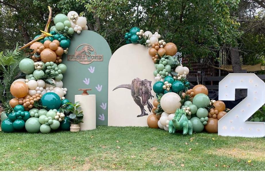 Jurassic World Theme Decor