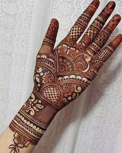 Henna Artist - Afreen