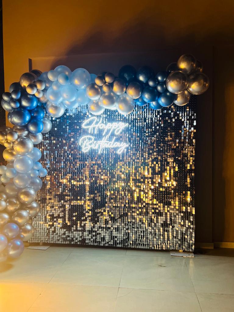 Namu Shimmering Wall Decor