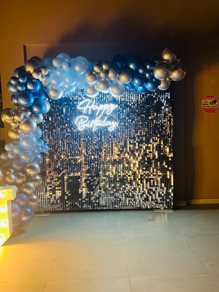 Namu Shimmering Wall Decor