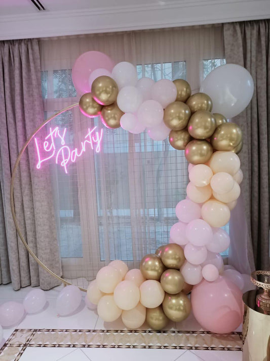 Party Gold Ring Decor