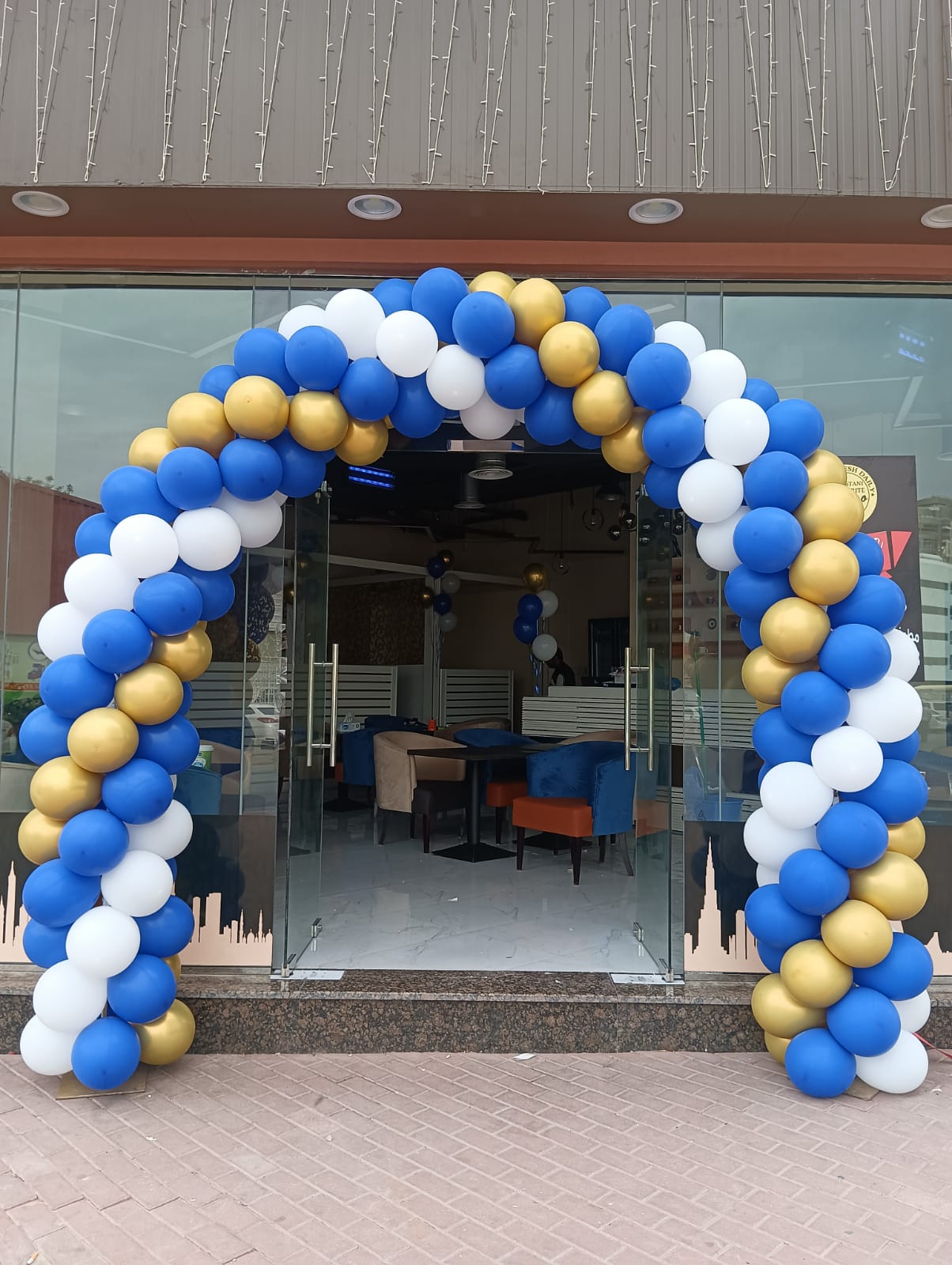 Restaurant Party Decor