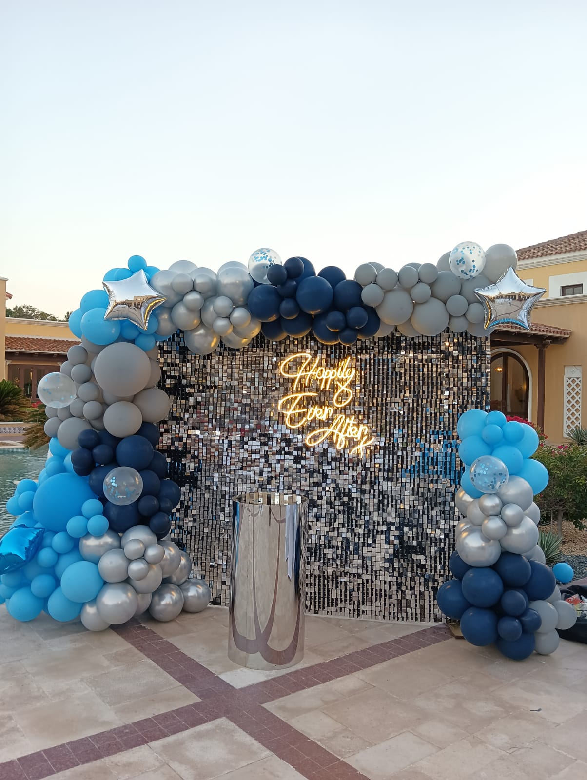 Shimmering Anniversary Theme Decor