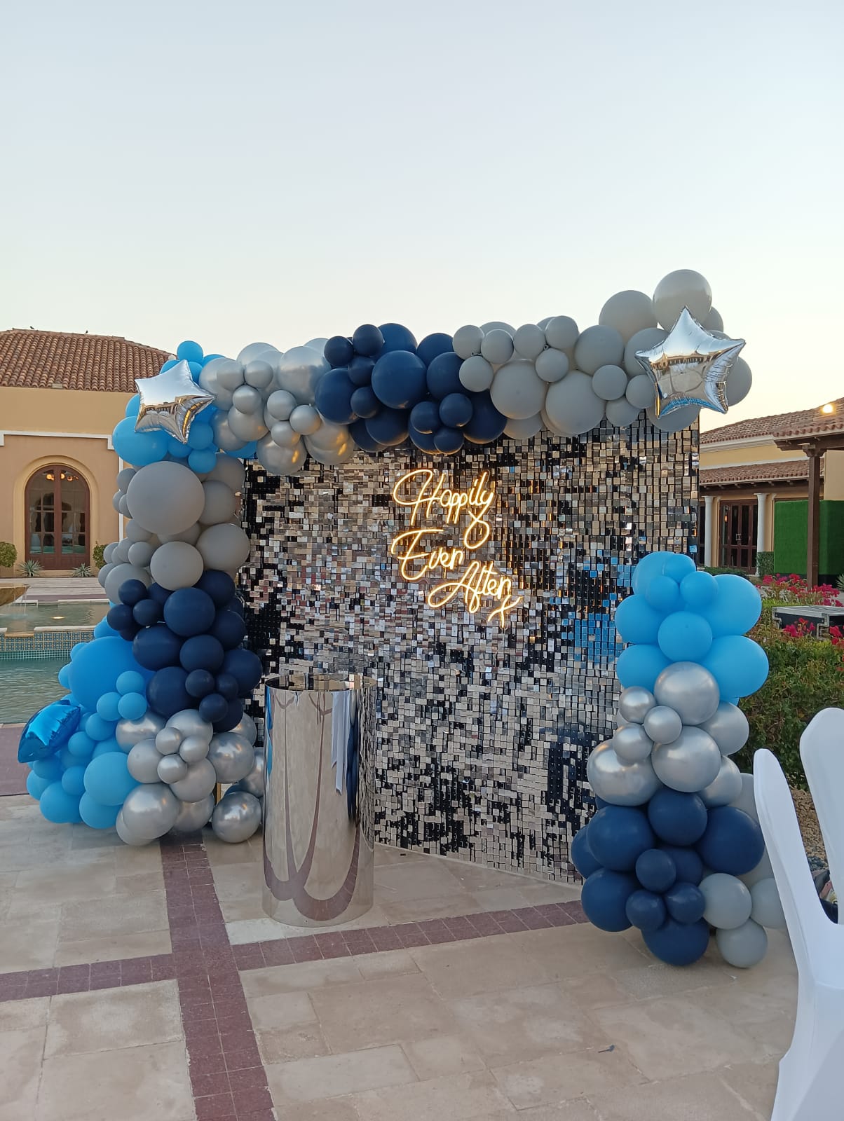 Shimmering Anniversary Theme Decor