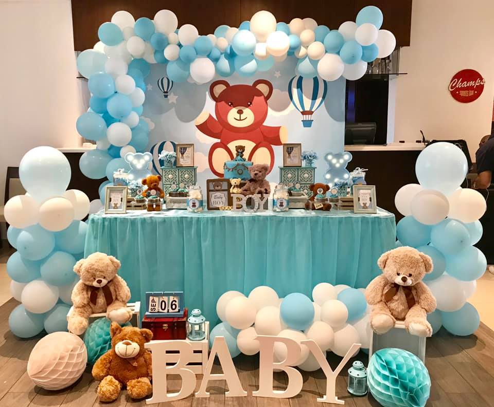 Teddy Plus Air Balloon Decoration