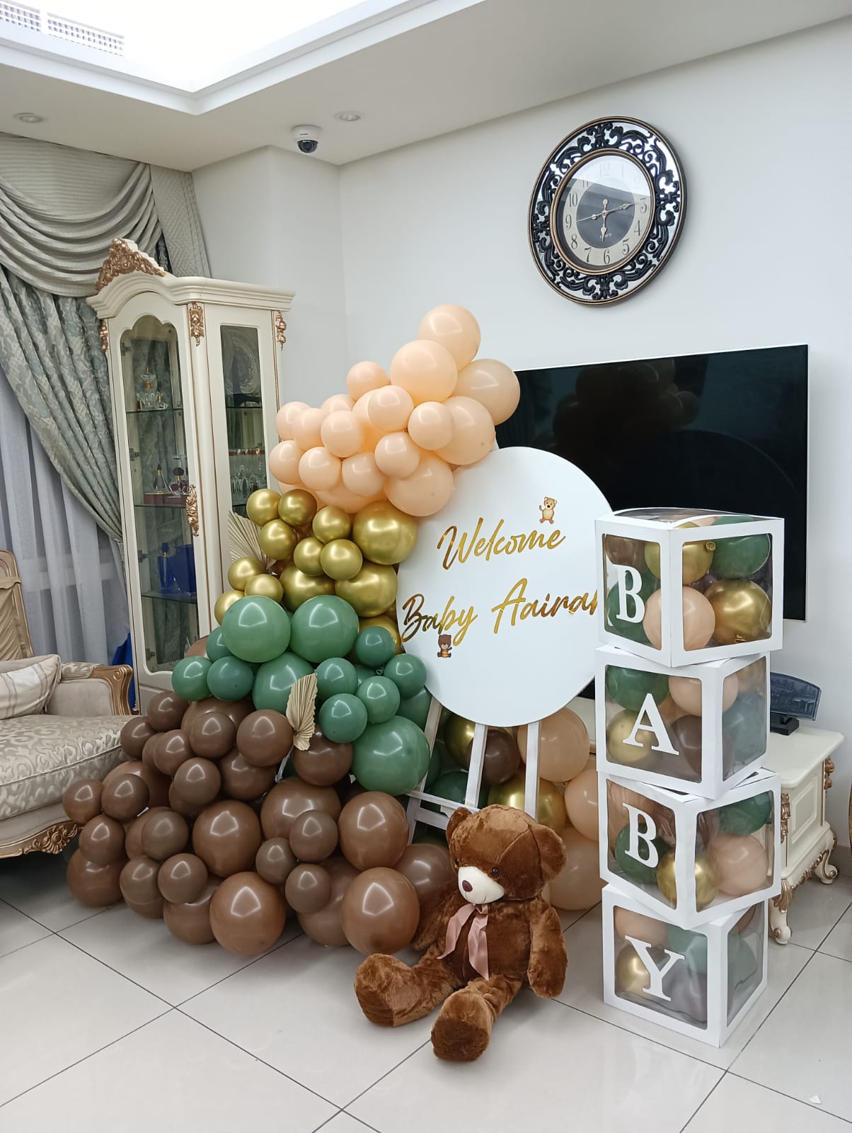 Teddy Bear Welcome Baby Decor