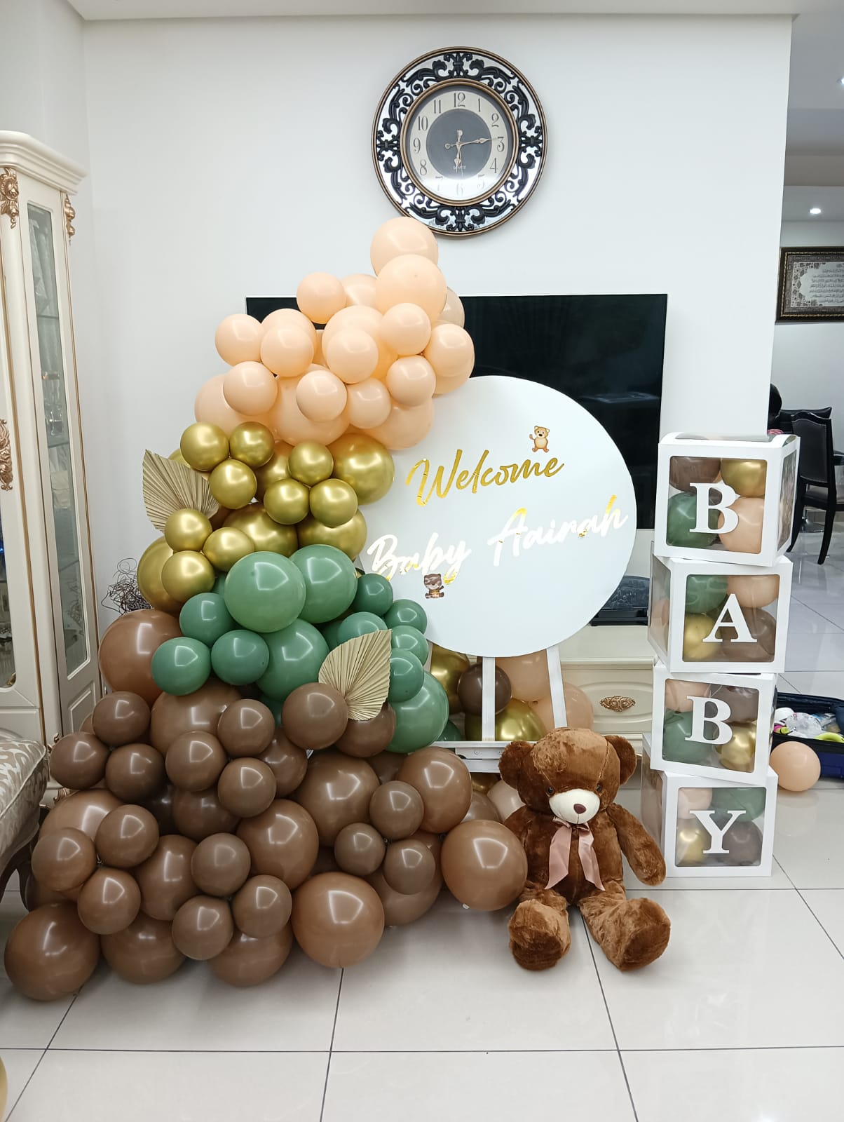 Teddy Bear Welcome Baby Decor