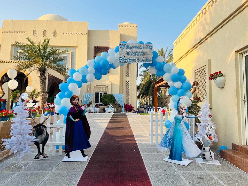 Tiara Frozen Birthday Decor