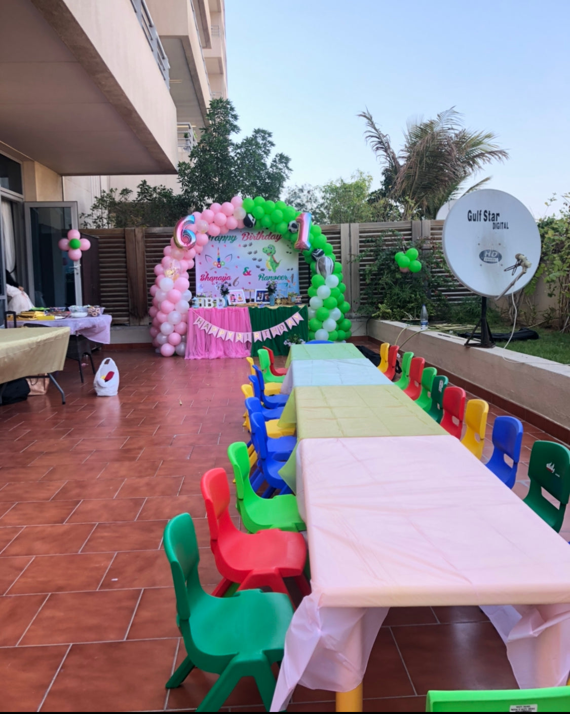 Unicorn And Dinasour Decoration