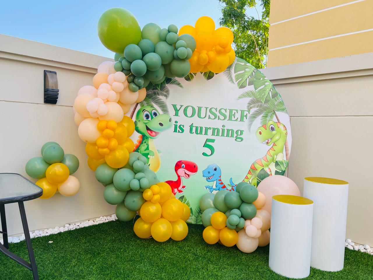 Youssef Dinosaur Theme Decor